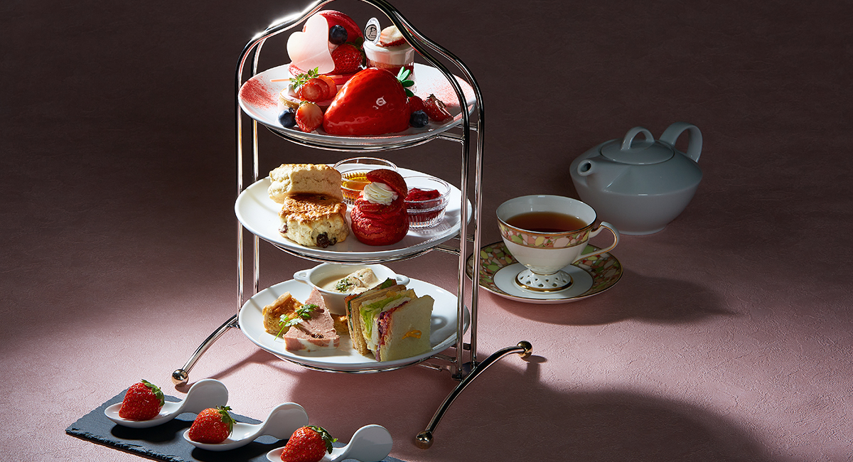 カフェ&バー・プラザ