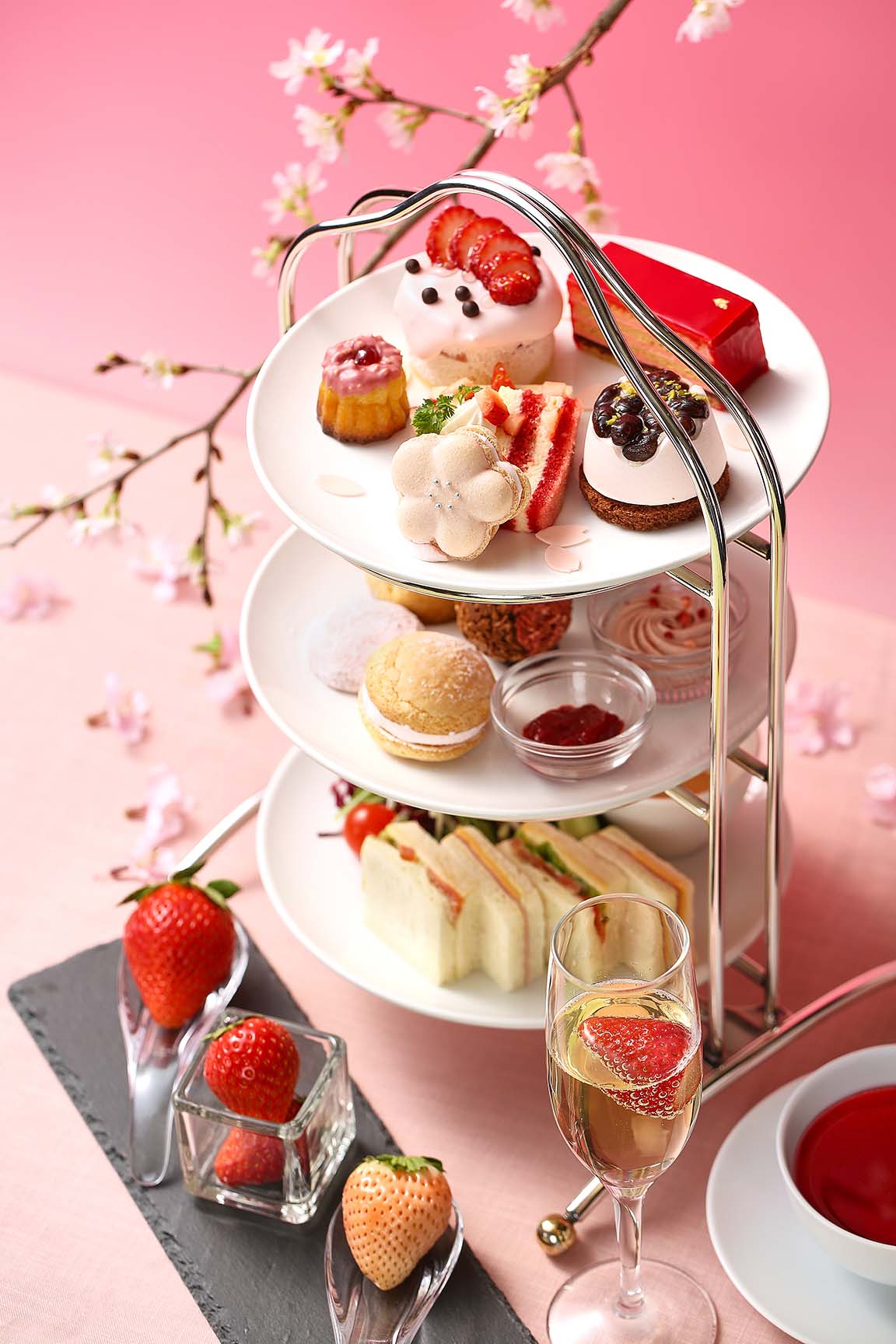 【10日間限定】</br> Afternoontea Set “桜×苺”