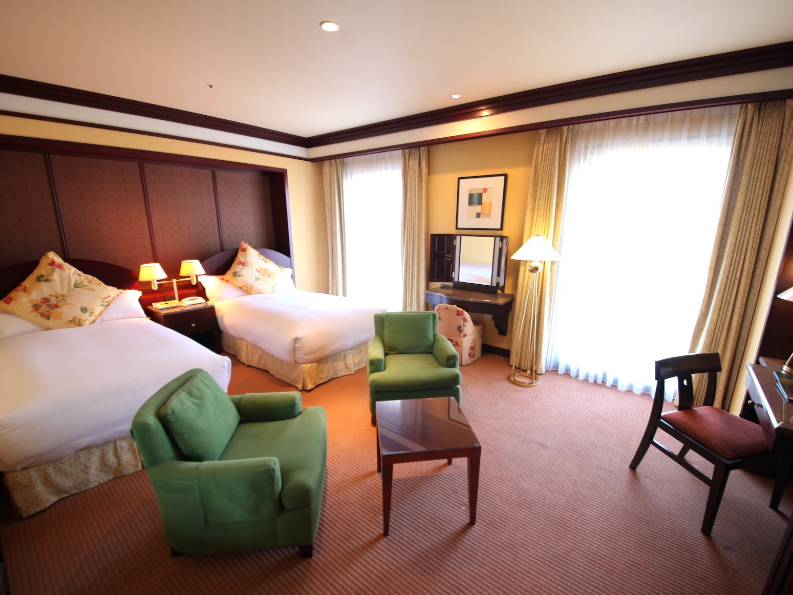 〔素泊り〕森の中の迎賓館で優雅なひとときを